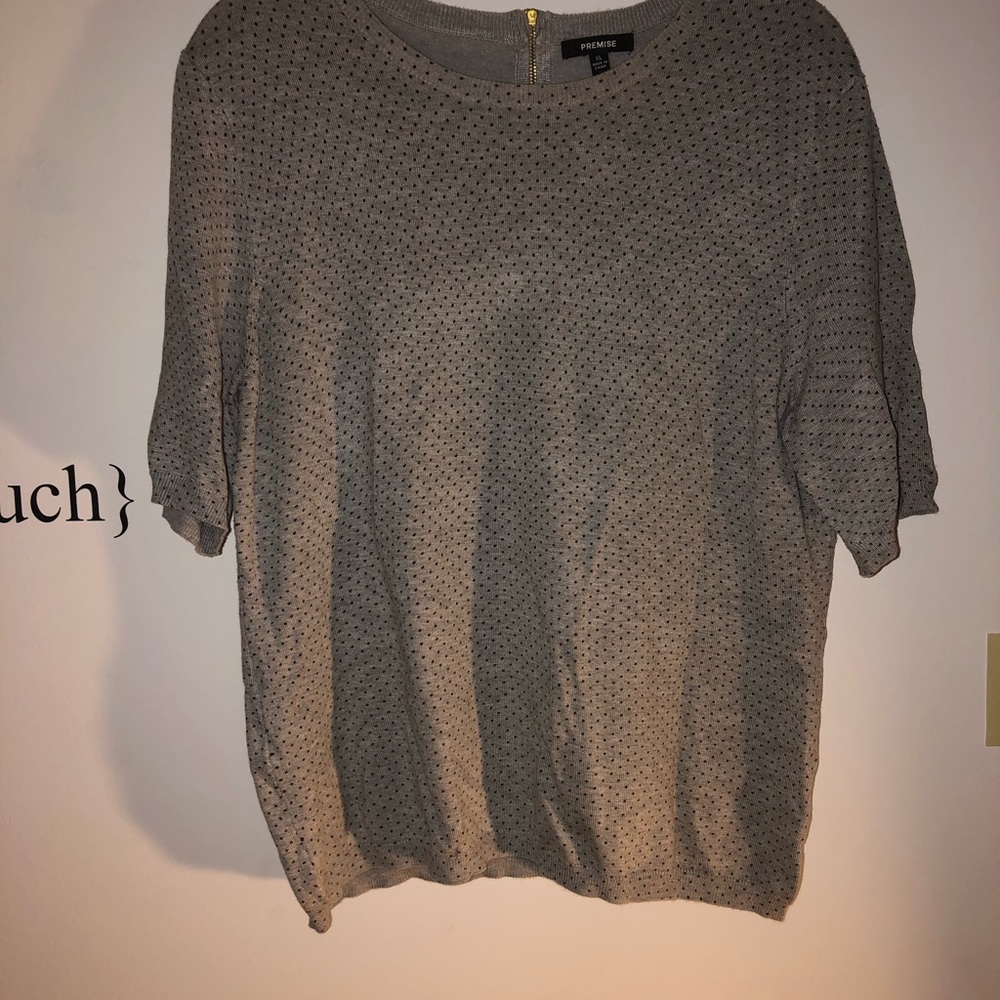 Fitted sweater top